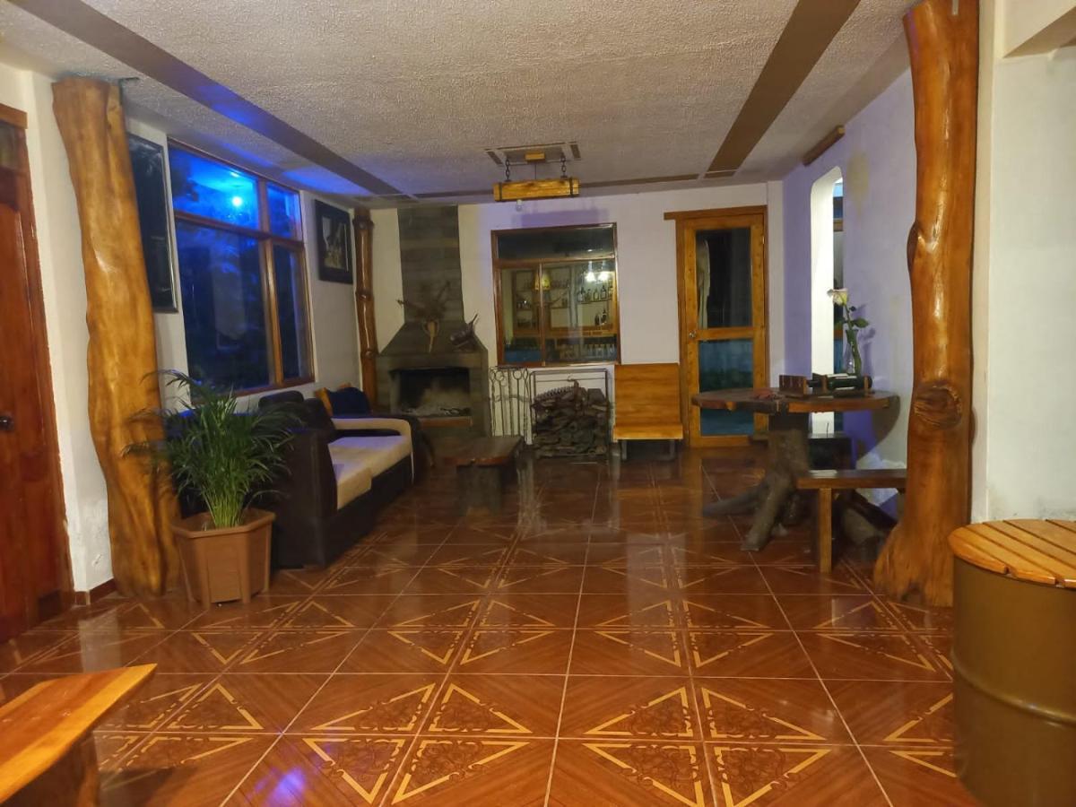 Bonanza Hospedaje Otavalo Eksteriør bilde
